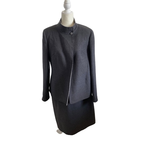 Valentino Gray wool mock neck skirt suit blazer US12-14 Miss V